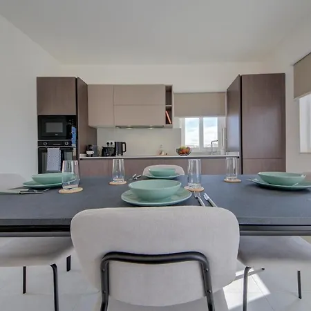 The Valley Collection - A25 - With Private Hot Tub Xagħra