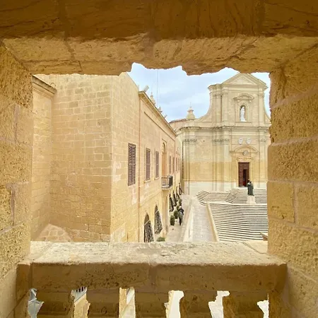 The Valley Collection - A25 - With Private Hot Tub Xagħra