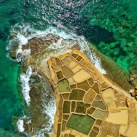 The Valley Collection - A25 - With Private Hot Tub Lägenhet *